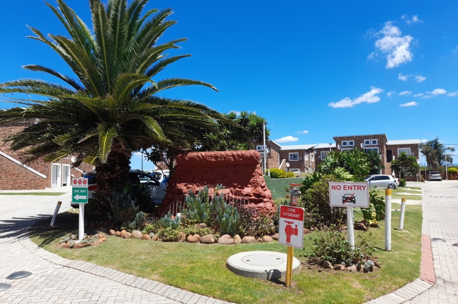 2 Bedroom Property for Sale in Bluewater Bay Eastern Cape